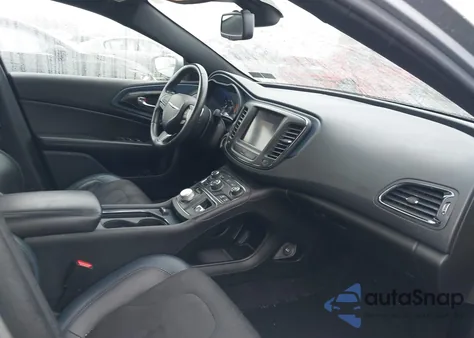 2015 Chrysler 200 S z USA, uszkodzony, nr VIN 1C3CCCDG9FN522946